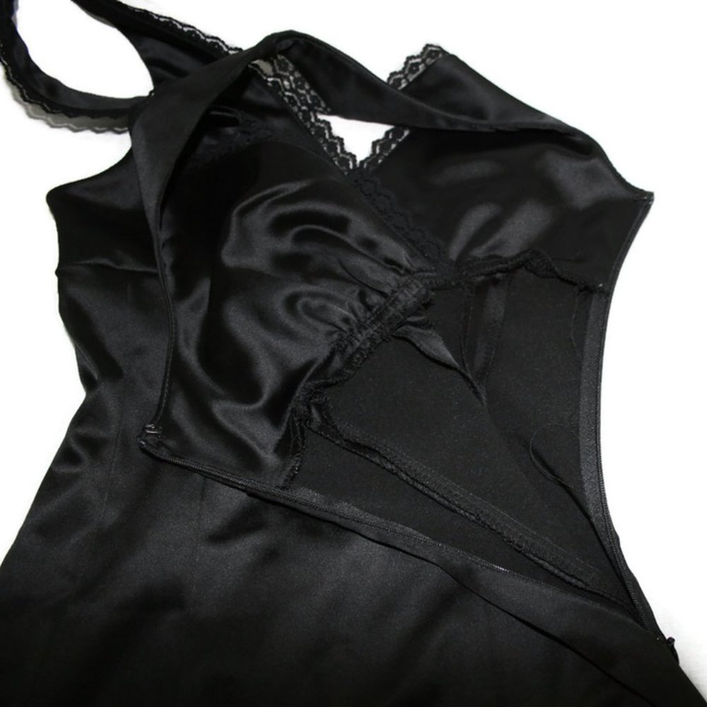 Bebe  Stretcy Bandage Dress  with "V" Lace Trim Front /Back Neckline Size Small - Picture 7 of 12
